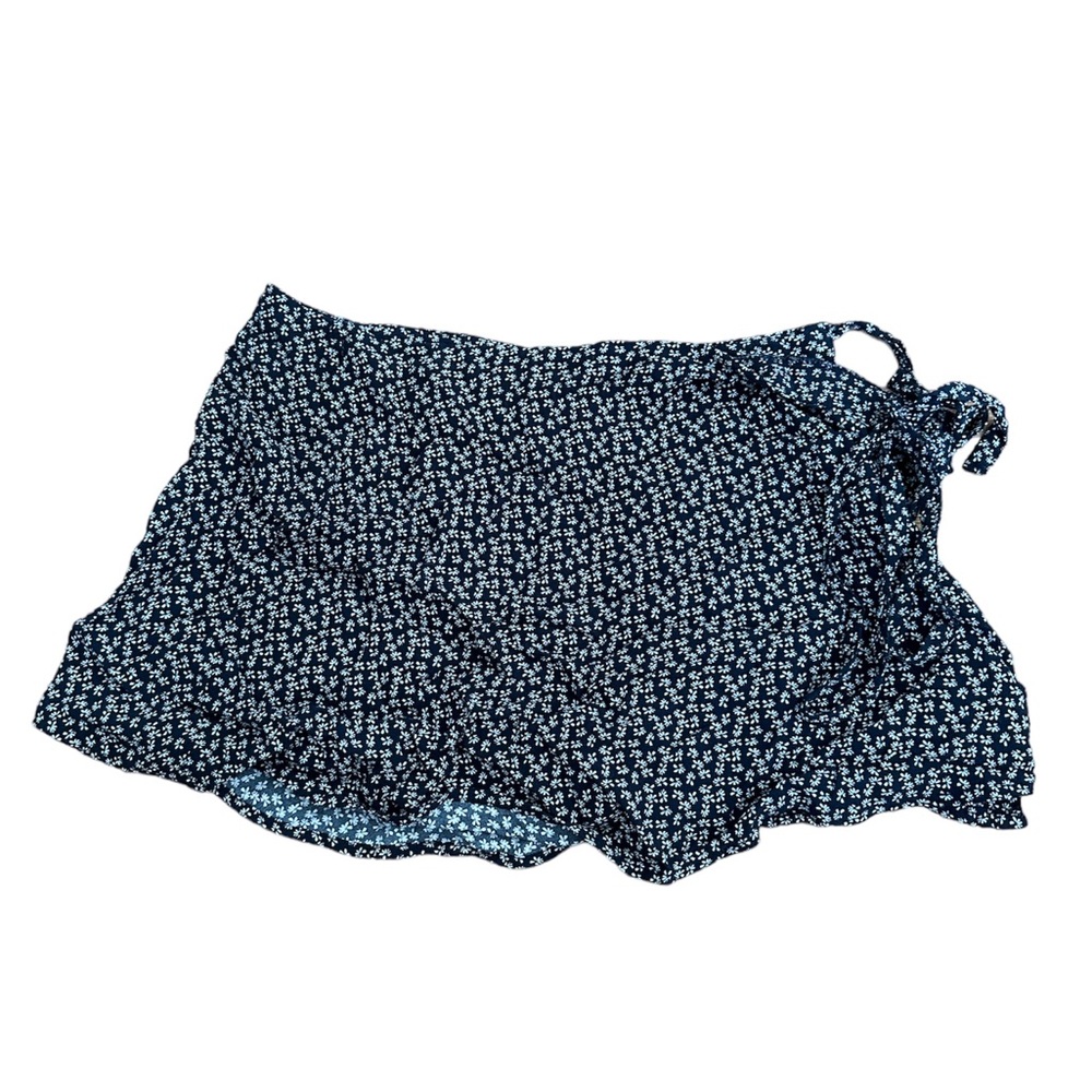 Brandy Melville tie skirt